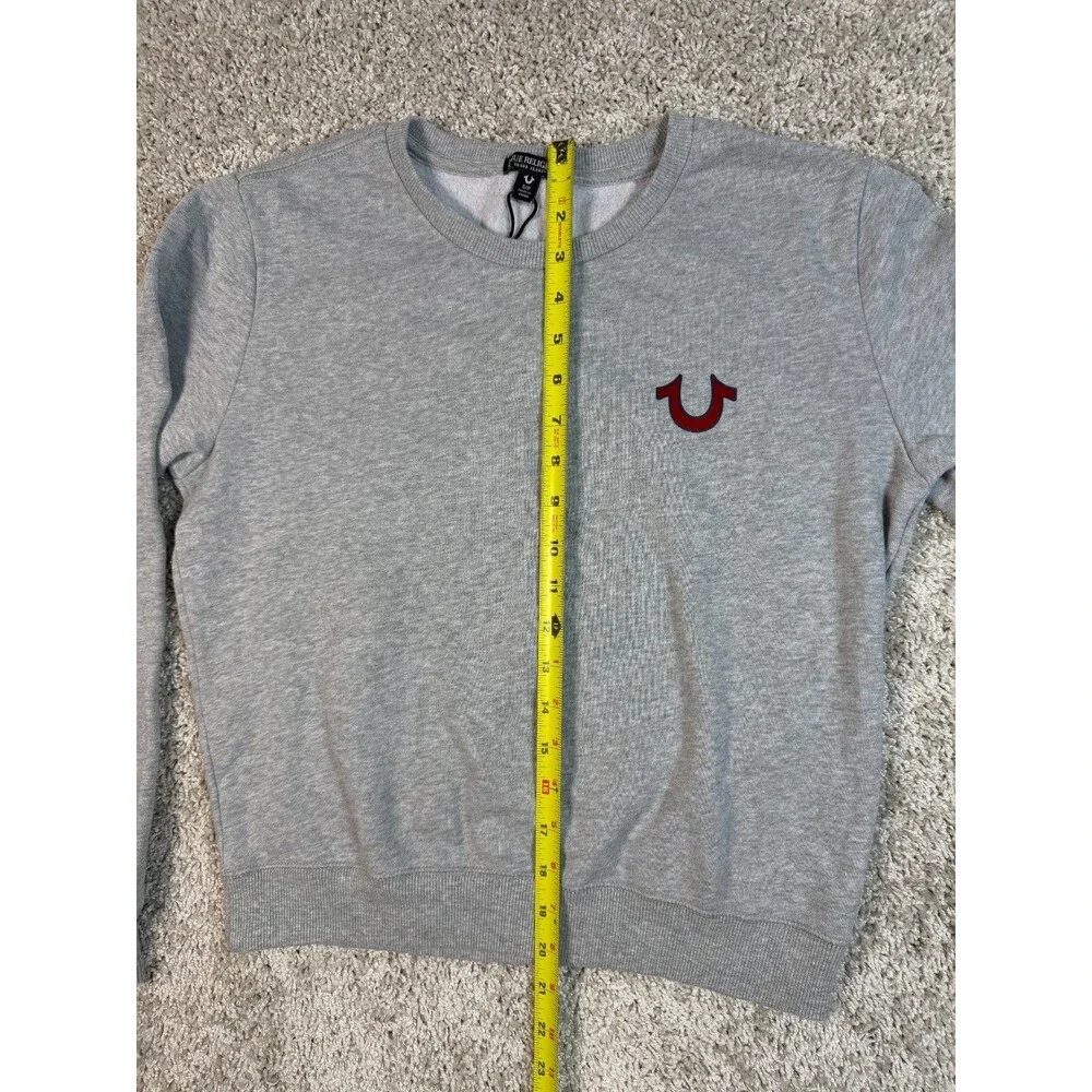 True Religion Gray Crewneck Sweatshirt Small Red Horseshoe Logo Pullover